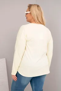 Kesi Włoski Dámska blúzka Plus Size s výstrihom do V a dlhším chrbtom žltá