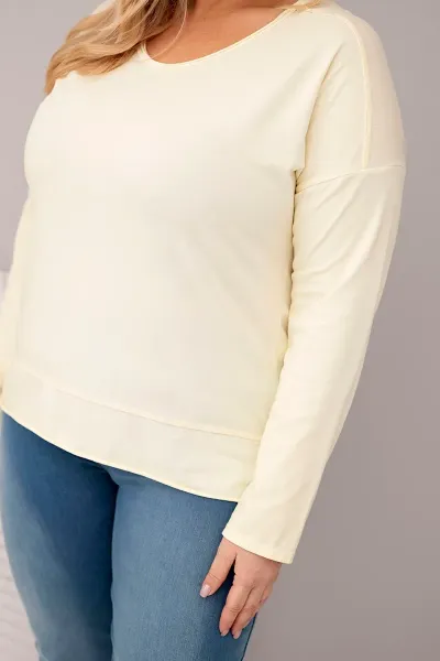 Kesi Włoski Dámska blúzka Plus Size s výstrihom do V a dlhším chrbtom žltá