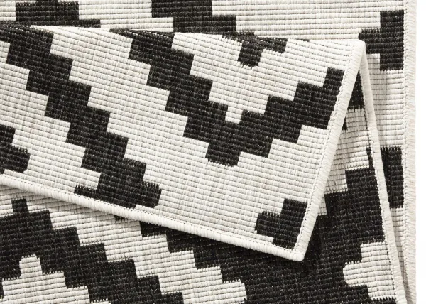 Kusový behúň Northrugs Twin 103129 Black Cream 80x350 cm