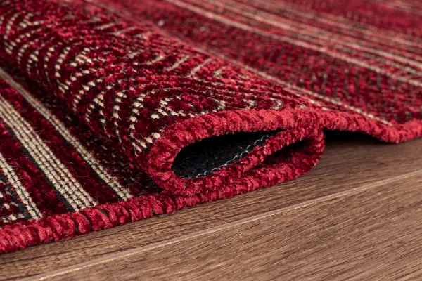 Kusový koberec SARAN Red 80x150 cm