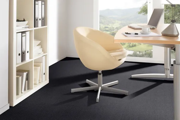Metrážny koberec FORTESSE SDE New 299 Sivý 400 cm