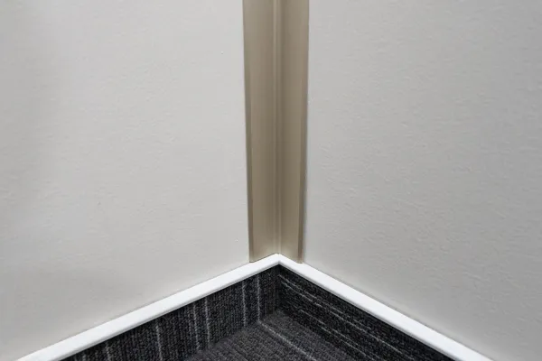 Ochranný kútový profil - Šampaň 30x30 mm 250 cm