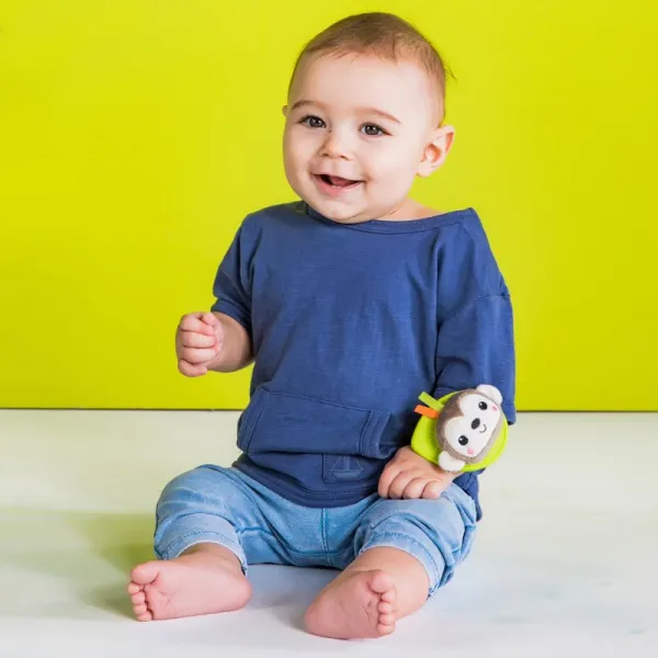 Bright Starts Wrist Pals Toy hrkálka na ruku s hryzadielkom Monkey & Elephant 0 m+ 2 ks