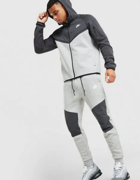 Nike Nohavice  Tech Fleece Jogger