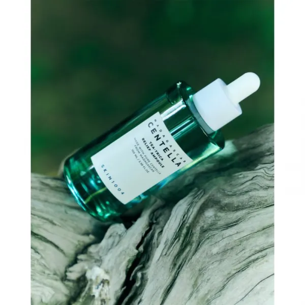 SKIN1004 Madagascar Centella Tea-Trica Relief Ampoule upokojujúce pleťové sérum pre problematickú pleť, akné 100 ml