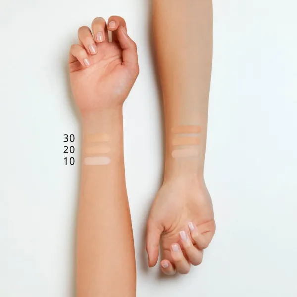 essence COVERstick krycí korektor v tyčinke odtieň 20 Matt Sand 6 g