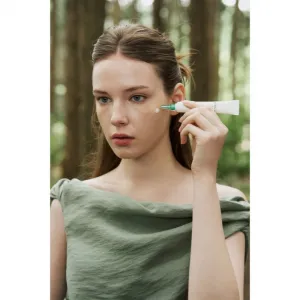 SKIN1004 Madagascar Centella Tea-Trica Spot Cream lokálna starostlivosť proti akné s upokojujúcim účinkom 20 ml