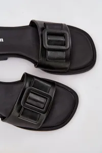 Dámske šľapky s prackou čierne Melivra