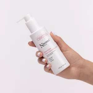 Nacomi Next Level Dermo čistiace mlieko pre suchú a podráždenú pleť 150 ml