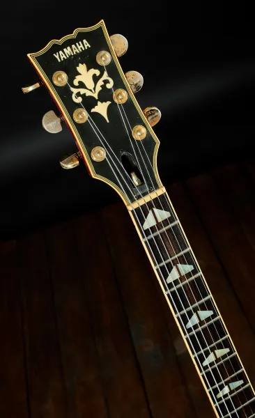 Yamaha 1982 SG-1000 Cherry Burst