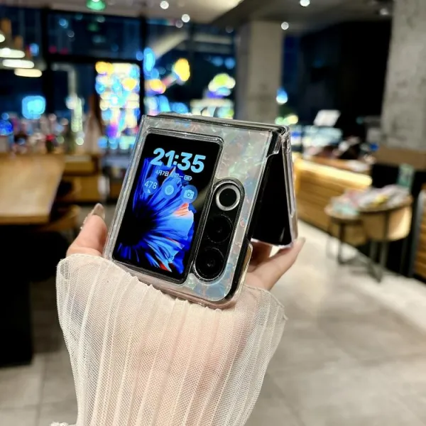 PEARL Ochranný kryt pre ZTE Nubia Flip 2 5G WHITE