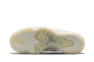 Jordan Brand Air Jordan 11 Wmns “Pearl Grey” (AR0715-110)