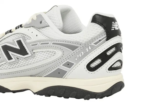 New Balance 204L "Black" (U204LSWD)
