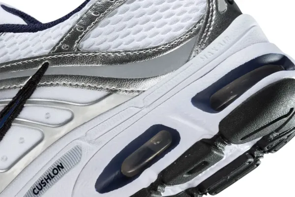 Nike Air Max Moto 2K Wmns "White Metallic Silver" (HQ2056-104)