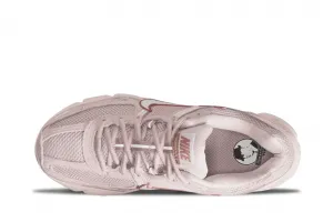 Nike Zoom Vomero 5 Wmns "Silt Red" (HQ0458-600)