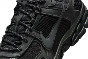 Nike Zoom Vomero 5 "Black" (IM6597-001)
