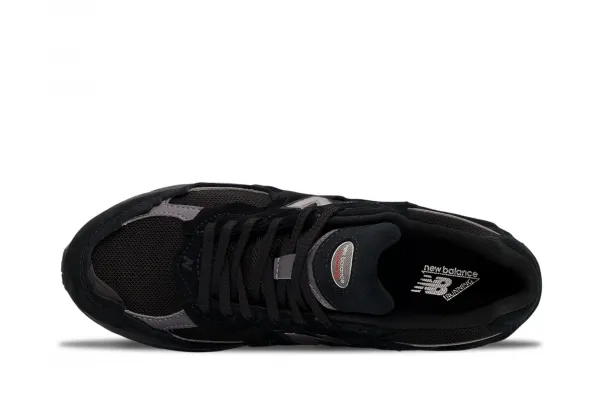 New Balance 2002R Gore-Tex Protection Pack "Black Magnet" (U20023MB)