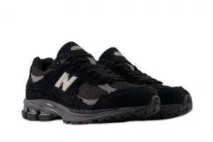 New Balance 2002R Gore-Tex Protection Pack "Black Magnet" (U20023MB)