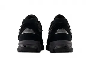 New Balance 2002R Gore-Tex Protection Pack "Black Magnet" (U20023MB)