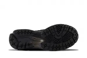 New Balance 2002R Gore-Tex Protection Pack "Black Magnet" (U20023MB)