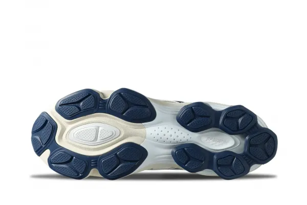 Asics Gel-Kinetic Fluent "White" (1203A591-104)