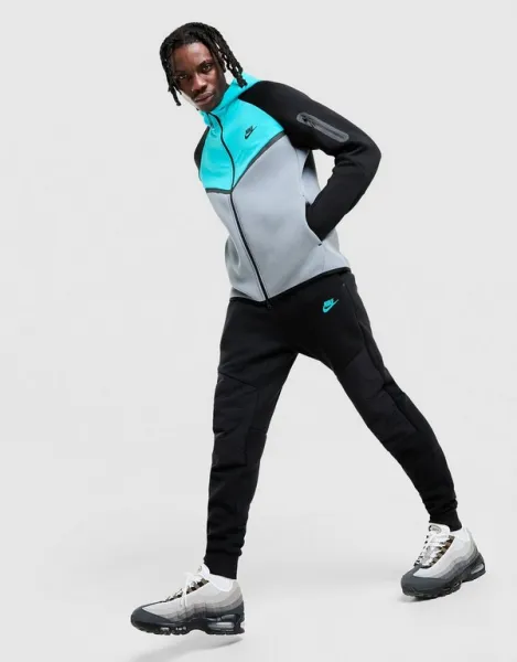 Nike Nohavice  Tech Fleece Jogger
