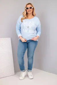 Kesi Włoski Dámska blúzka Plus Size so zničeným efektom s nápisom Love You More modrá
