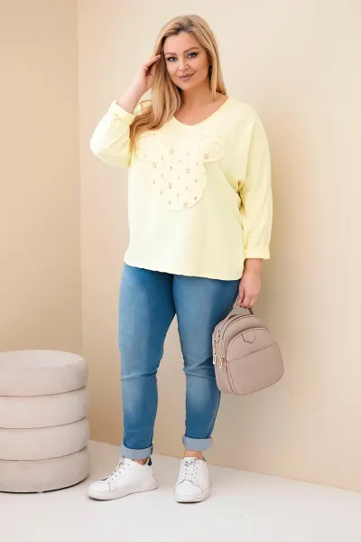 Žltá plus size blúzka s V-výstrihom