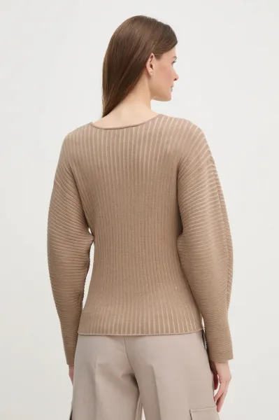 Sveter Dkny