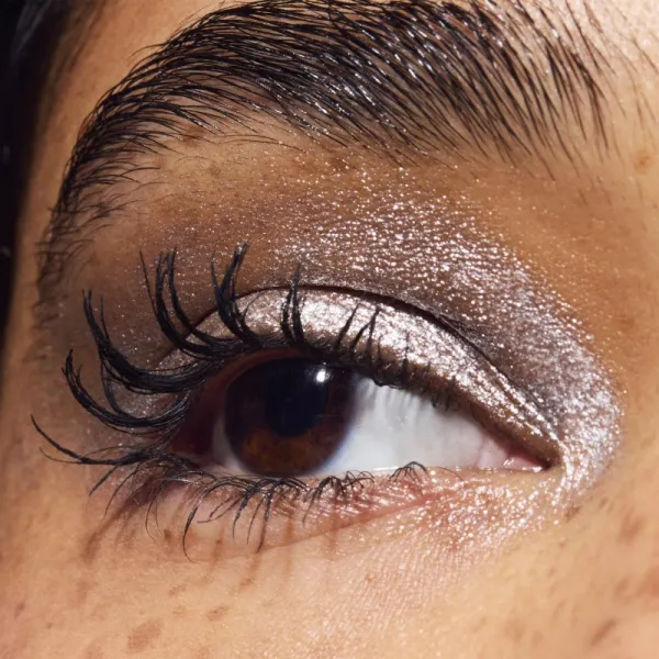 MAC Cosmetics Dazzleshadow Eyeshadow Stick krémové očné tiene v tyčinke odtieň Demure Diamonds 1.6 g