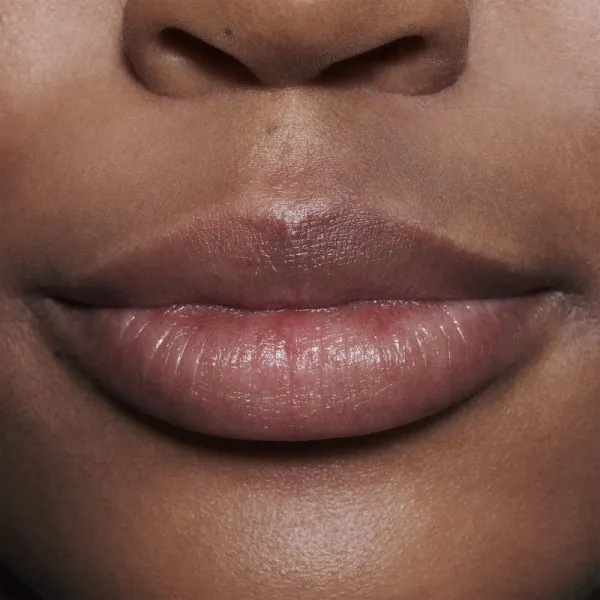 MAC Cosmetics Lipglass Blow olej na pery odtieň Ginger Zest 5 ml