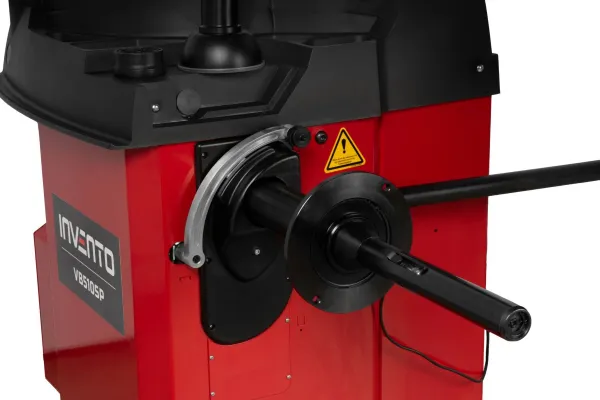 INVENTO VB 510SP – plnoautomatická vyvažovačka kolies s pneumatickým upínaním, laserom a sonarom