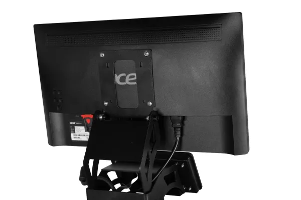 INVENTO VB 510SP – plnoautomatická vyvažovačka kolies s pneumatickým upínaním, laserom a sonarom