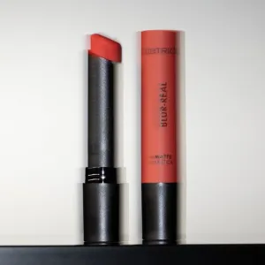 Catrice Blur-Real matný rúž odtieň 050 Airy Crush 3 g