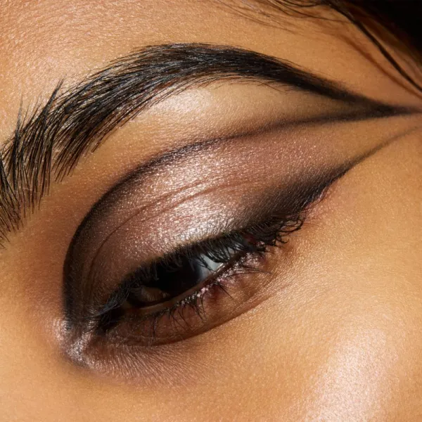 MAC Cosmetics Eye Shadow Glitter trblietavé očné tiene odtieň She Sparkles 1 g