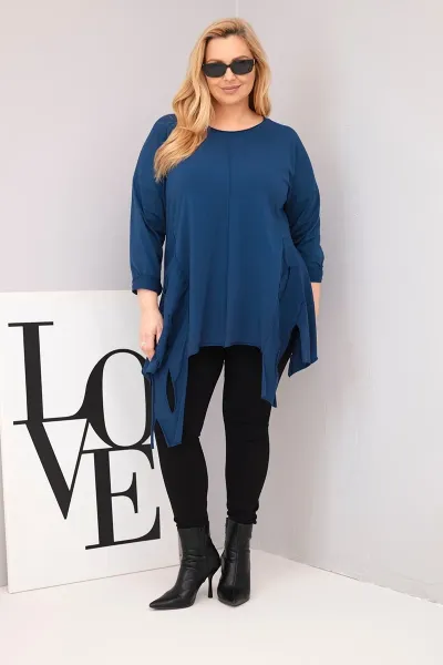 Plus size blúzka s asymetrickým spodkom