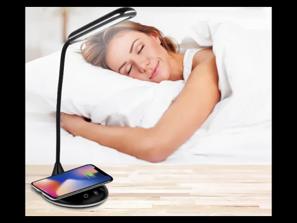 Grundig LED lampa s bezdrôtovou nabíjačkou