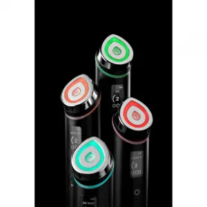 medicube Age-R Booster Pro multifunkčný prístroj na regeneráciu a výživu pleti farba Black 155 g