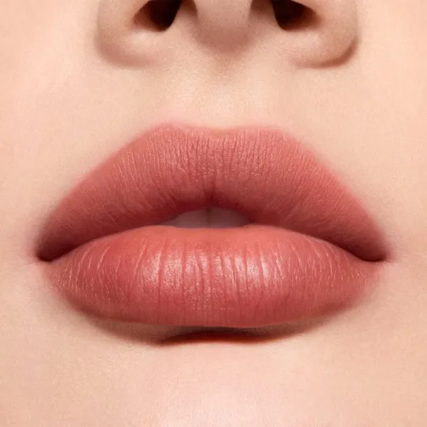 MAC Cosmetics Powder Kiss Hazy Matte matný rúž odtieň Turn To The Left 3.5 g