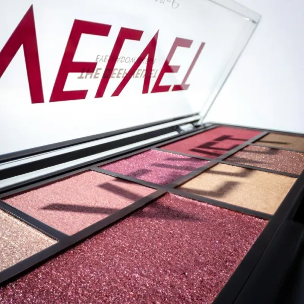 Catrice The Deep Velvet paletka očných tieňov 9 g