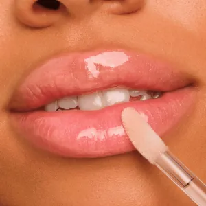 Catrice Filler Supreme Lip Gloss lesk na pery pre väčší objem odtieň 080 The Sugarcoated Truth 3.2 ml
