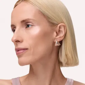 Catrice More Than Glow Liquid Highlighter tekutý rozjasňovač odtieň 020 Dewy Rose 10.5 ml