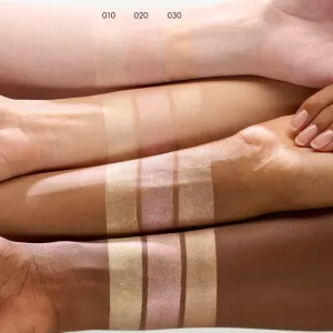 Catrice More Than Glow Liquid Highlighter tekutý rozjasňovač odtieň 030 Golden Silk 10.5 ml