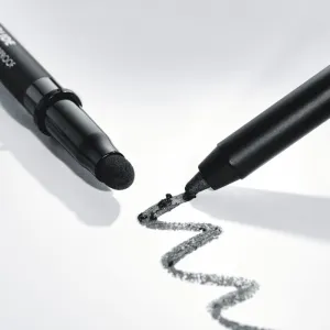 Catrice Jewel Glide Effect Eye Pencil vodeodolná ceruzka na oči pre trblietavý lesk odtieň 010 Black Diamond 1.5 g