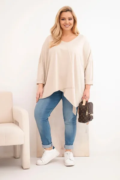 Dámska plus size blúzka s asymetrickým spodkom