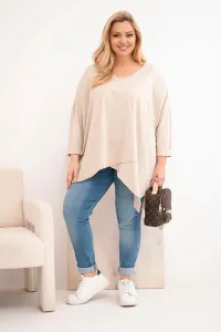 Dámska plus size blúzka s asymetrickým spodkom