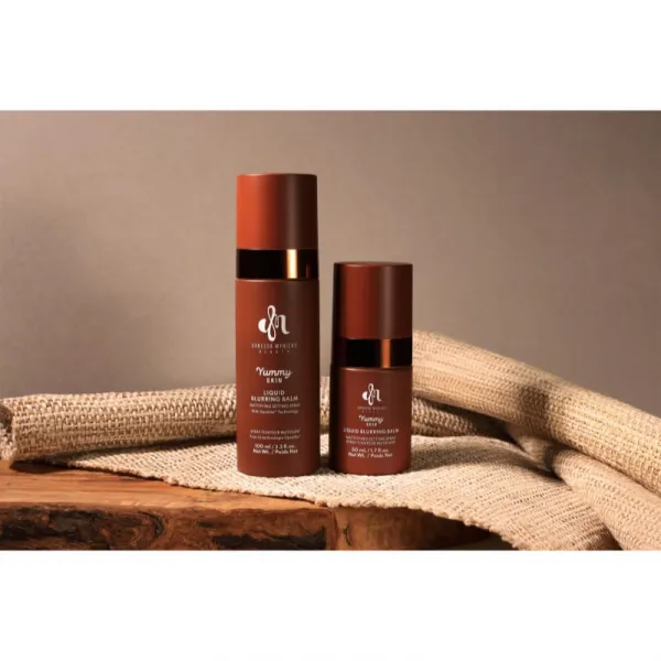 Danessa Myricks Beauty Yummy Skin Liquid Blurring Balm Setting Spray fixačný sprej na make-up s hydratačným účinkom 100 ml