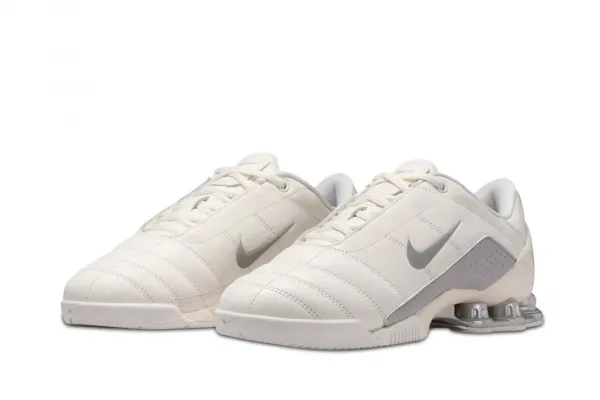 Nike Total 90 Shox Magia Wmns "Sail Metallic Silver" (IO9300-100)