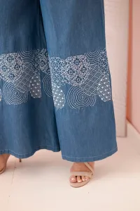 Legínovo Dámske rifle Plus Size so širokými nohavicami a etnickou výšivkou Farba: Džínsová, Veľkosť: UNI