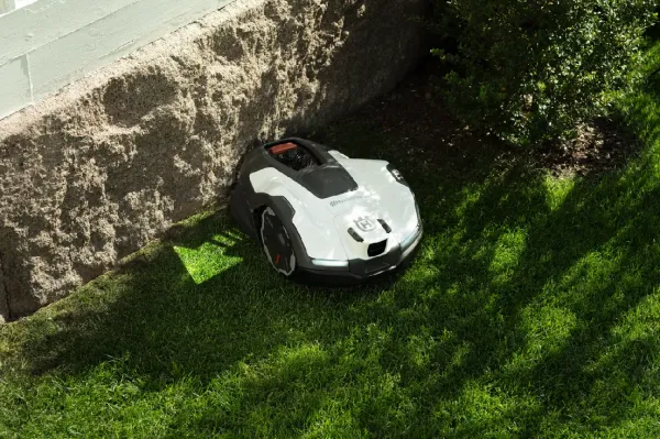 Robotická kosačka HUSQVARNA AUTOMOWER 410VE NERA